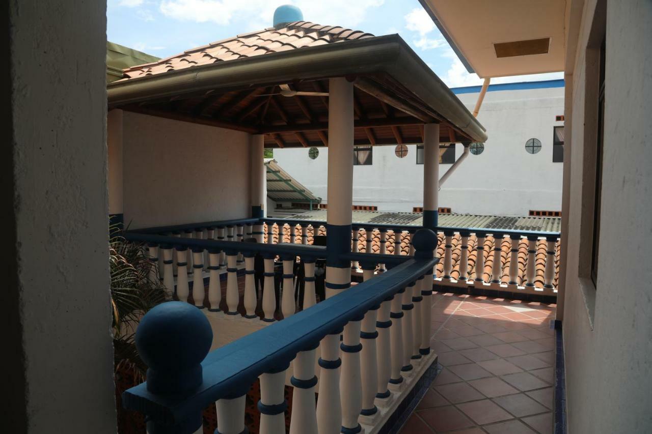 Hospedaje Aquel Almendro Santa Fe de Antioquia Extérieur photo