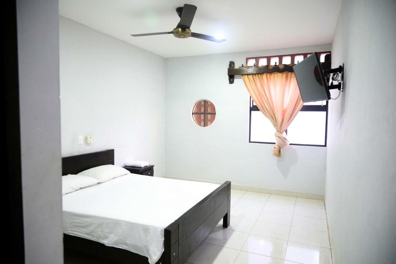 Hospedaje Aquel Almendro Santa Fe de Antioquia Extérieur photo