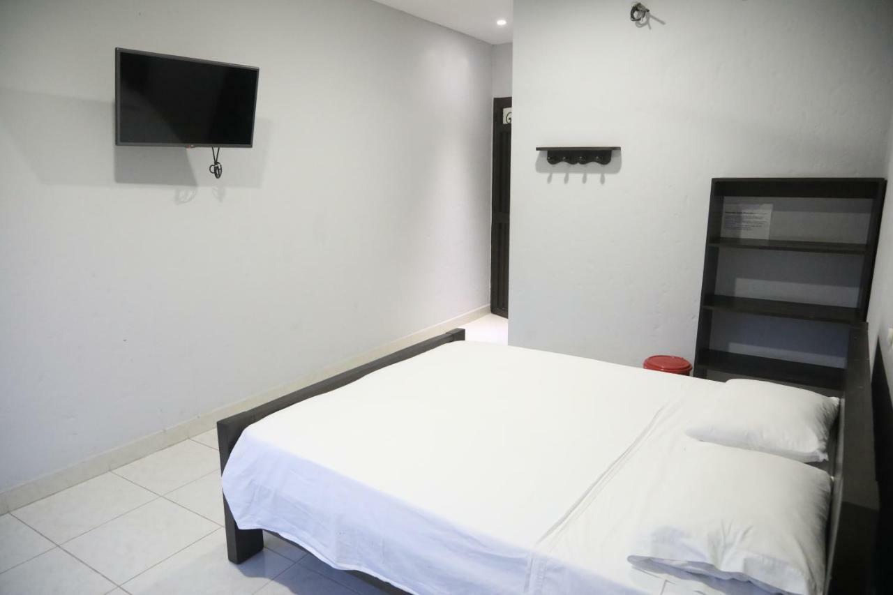 Hospedaje Aquel Almendro Santa Fe de Antioquia Extérieur photo
