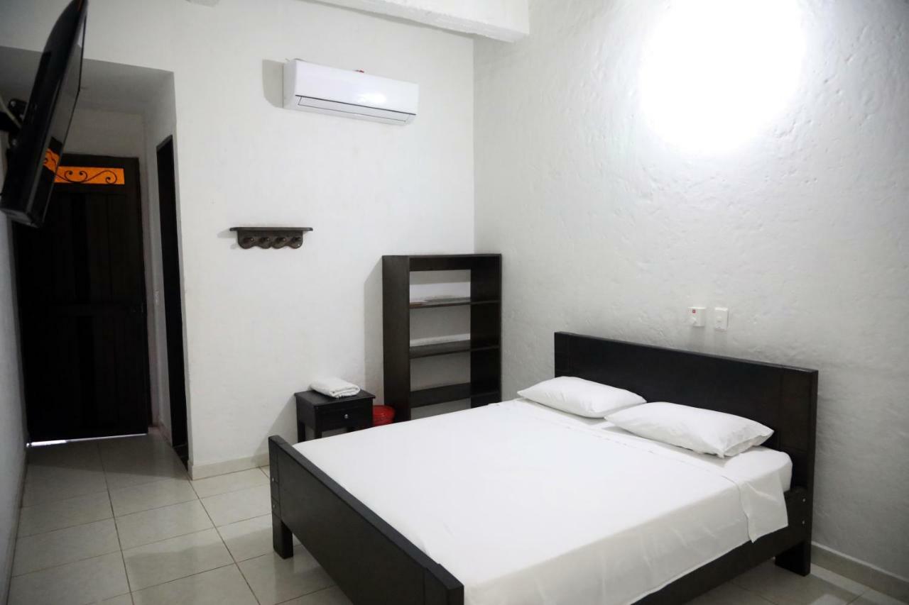 Hospedaje Aquel Almendro Santa Fe de Antioquia Extérieur photo